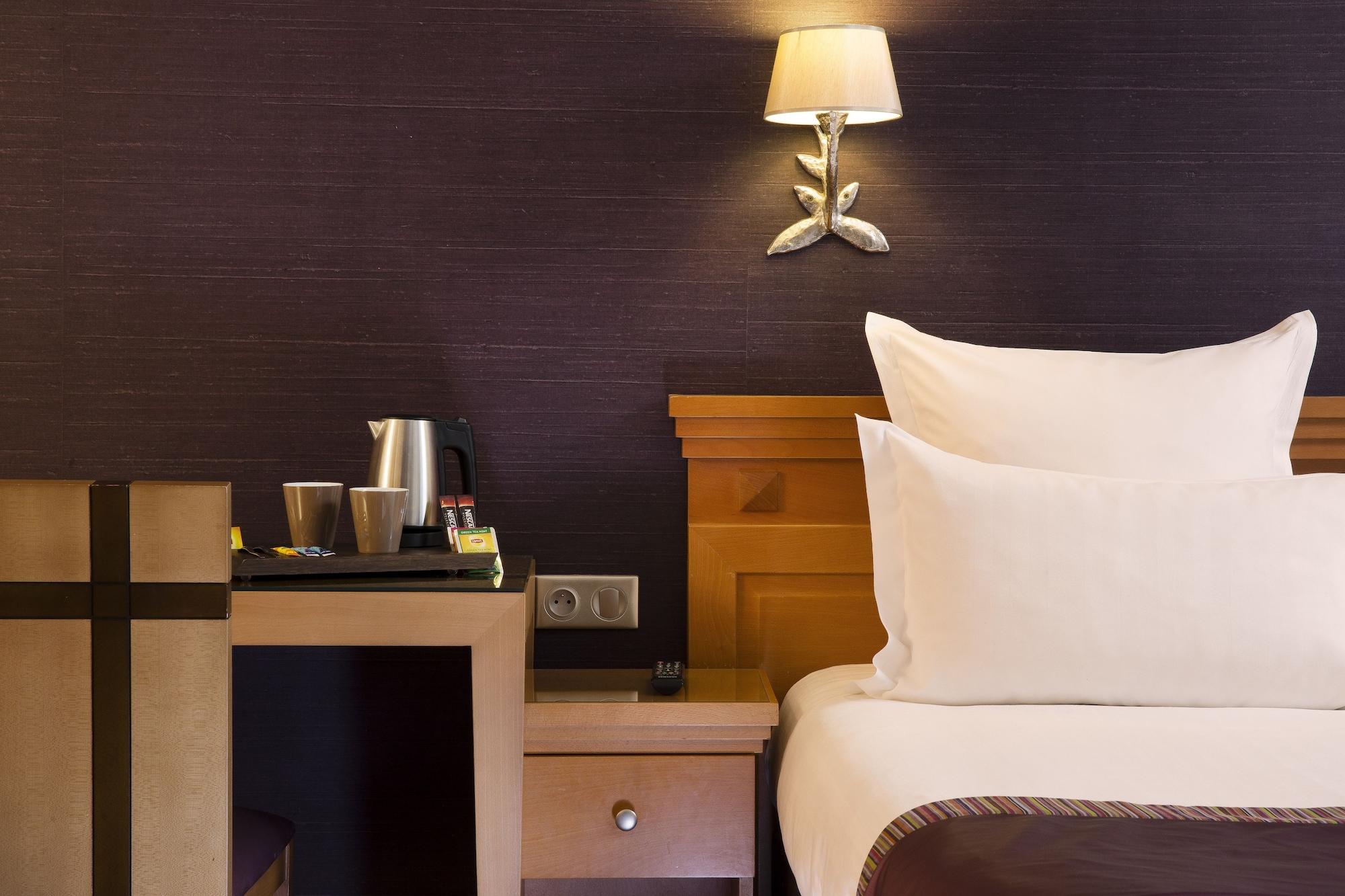 Mondial Hotel Parijs